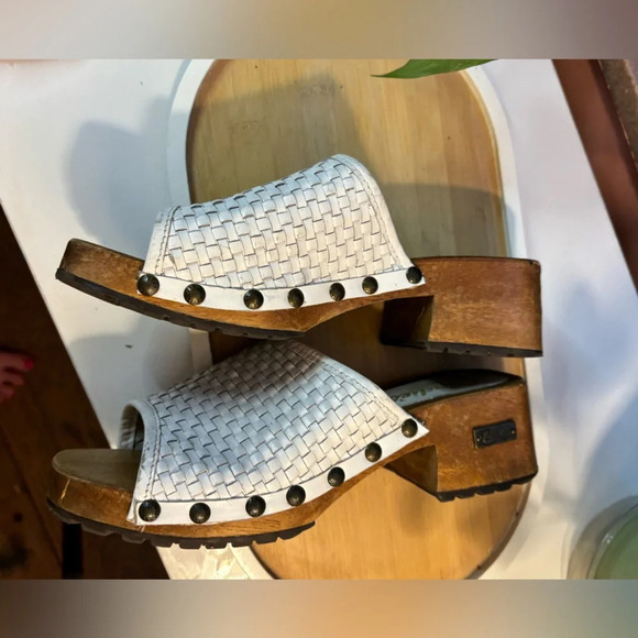 CANDIES Vintage Woven Leather Sandals size 8. Perfect condition - Picture 4 of 9